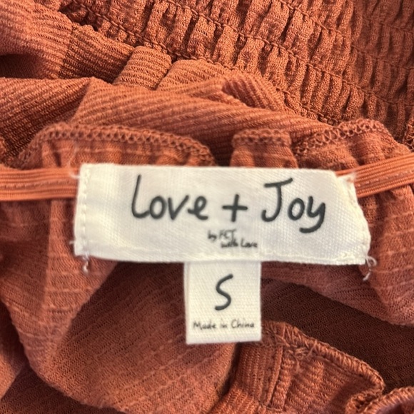 Love & Joy Mauve Pink Boho Lace Casual Short Sleeve Top Size Small - Picture 5 of 6